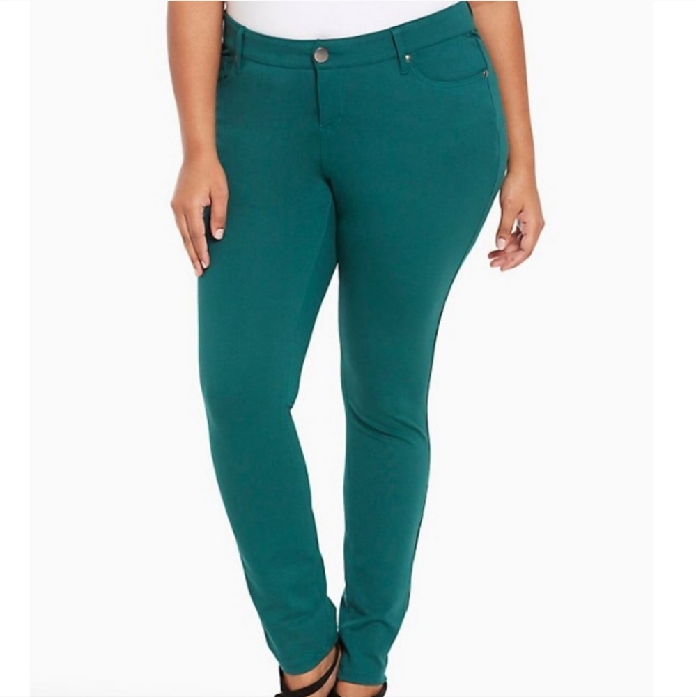 Torrid SKINNY PANT - FOREST GREEN ALL-NIGHTER PONTE